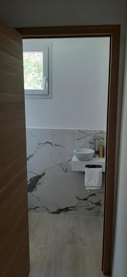 Magnifique Appartement 2 Chambres Avec 50 M2 De Jardin Privatif La Crau Eksteriør bilde