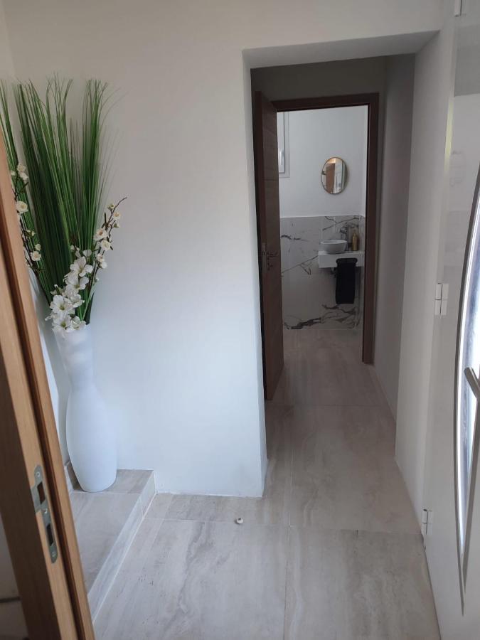 Magnifique Appartement 2 Chambres Avec 50 M2 De Jardin Privatif La Crau Eksteriør bilde