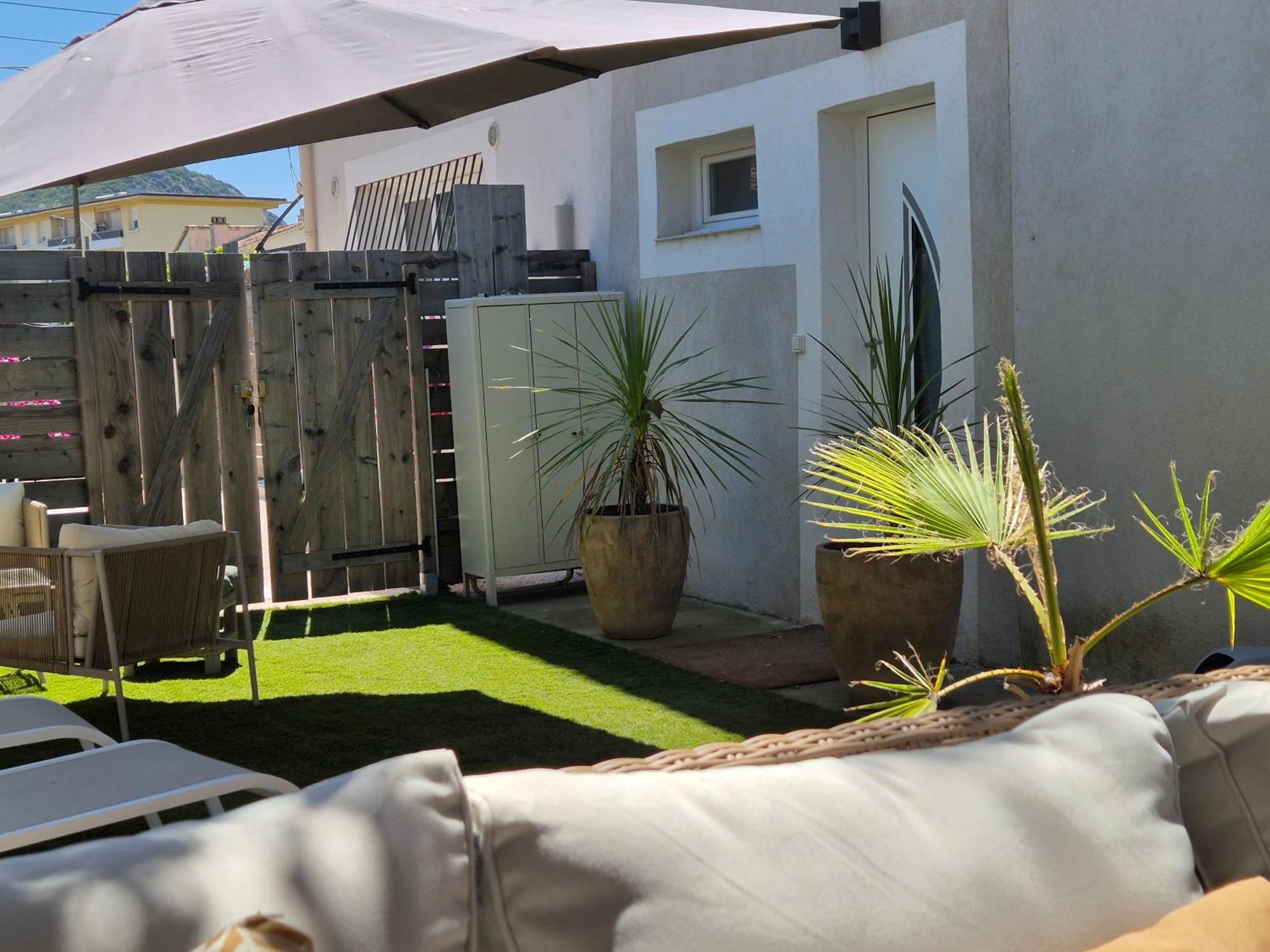 Magnifique Appartement 2 Chambres Avec 50 M2 De Jardin Privatif La Crau Eksteriør bilde